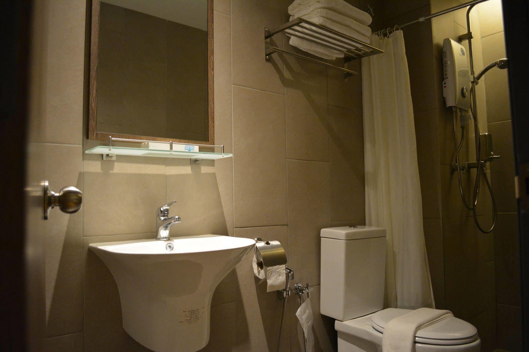 Go Hotel Субанг-Джая Экстерьер фото